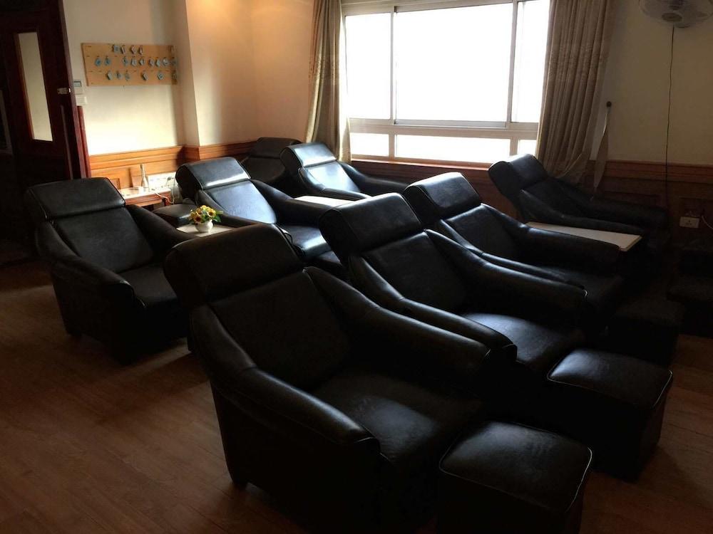 โรงแรม A25 - 221 บัก มาย ฮานอย ภายนอก รูปภาพ